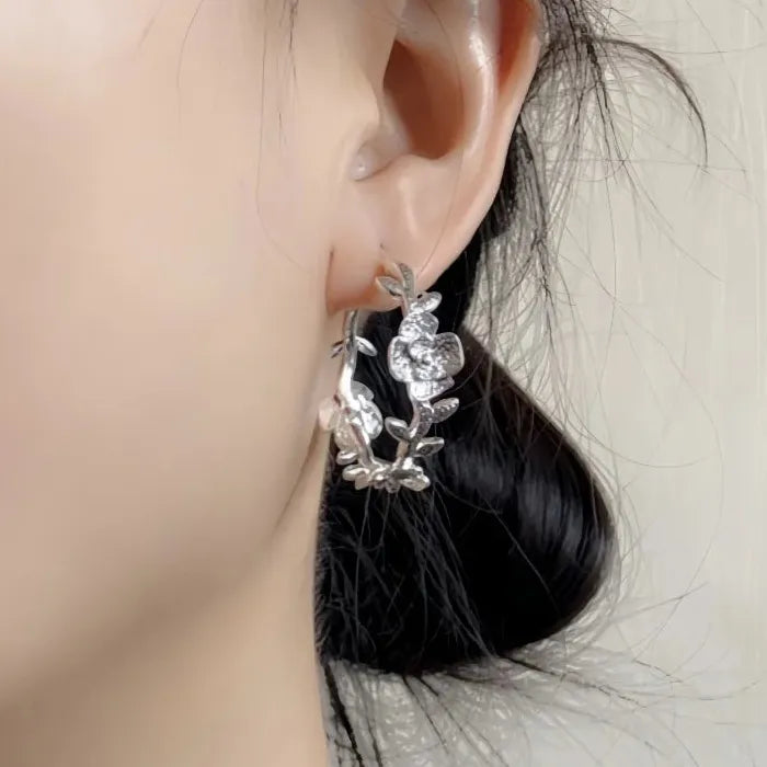 Zinc Alloy Rose C-Shaped Earrings for Women Weddings Banquets Holidays Jewelry