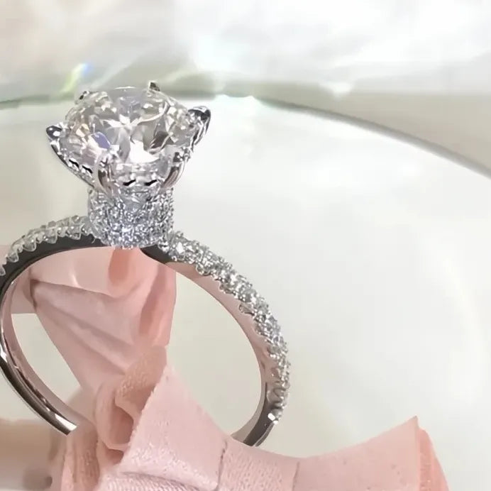 Elegant Women’s Prong Setting Cubic Zirconia Ring Wedding Anniversary Gift