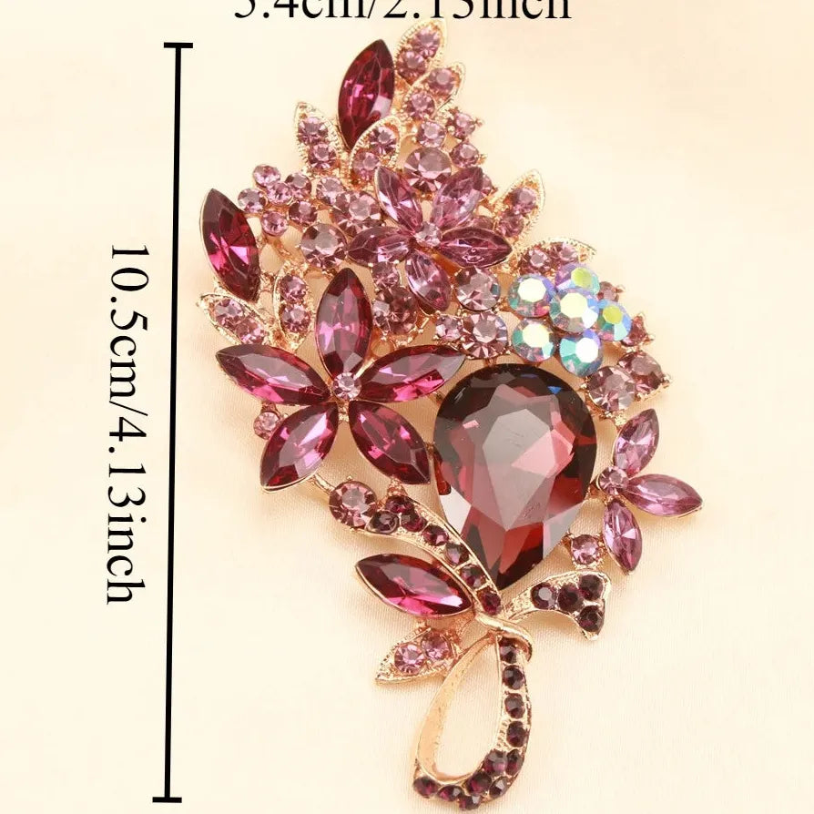 Luxury Floral Openwork Brooch Classic Style Gift for Men and Women