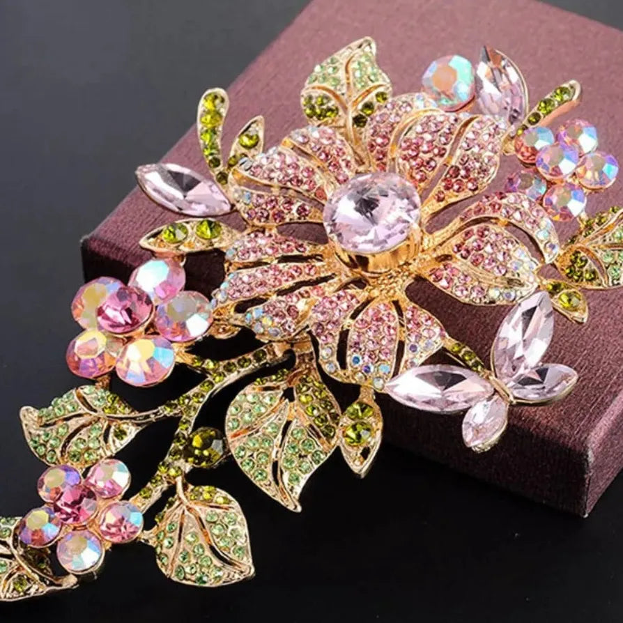 Classic Luxury Flower Brooch Pin for Men and Women Gift