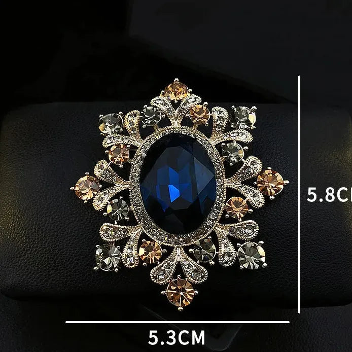Vintage Round Crystal Brooch Elegant Women’s Retro Pin Gift Accessory