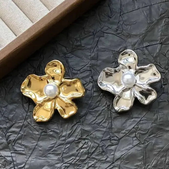 Elegant Stainless Steel Pearl Flower Brooch Plant Pin Jewelry for Women
