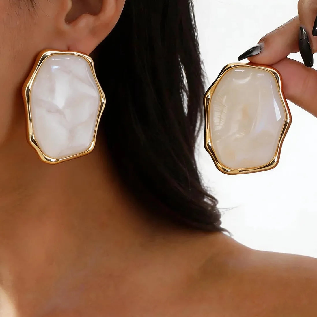 Brown Green White Geometric Stud Earrings for Women Lightweight Fashion Jewelry