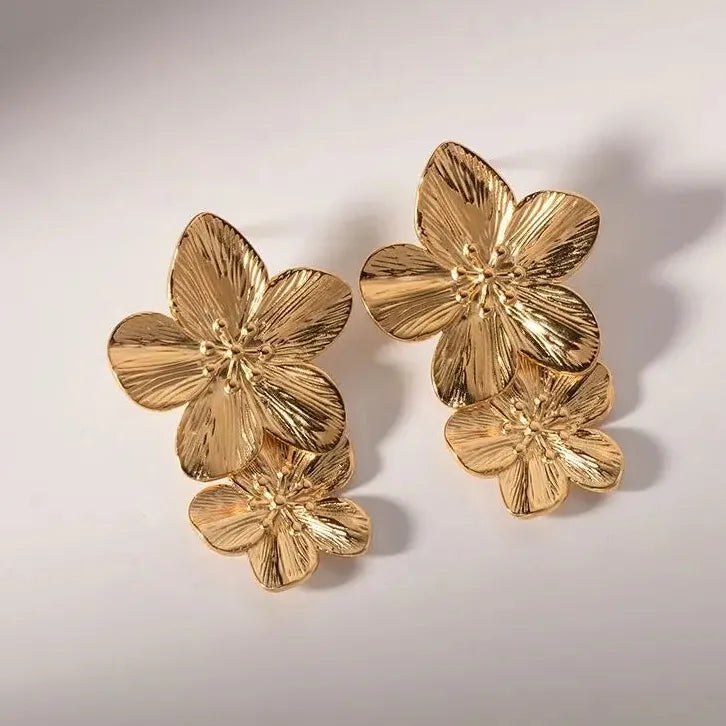 Vintage Gold Metal Flower Drop Earrings Stylish Statement Jewelry for Women