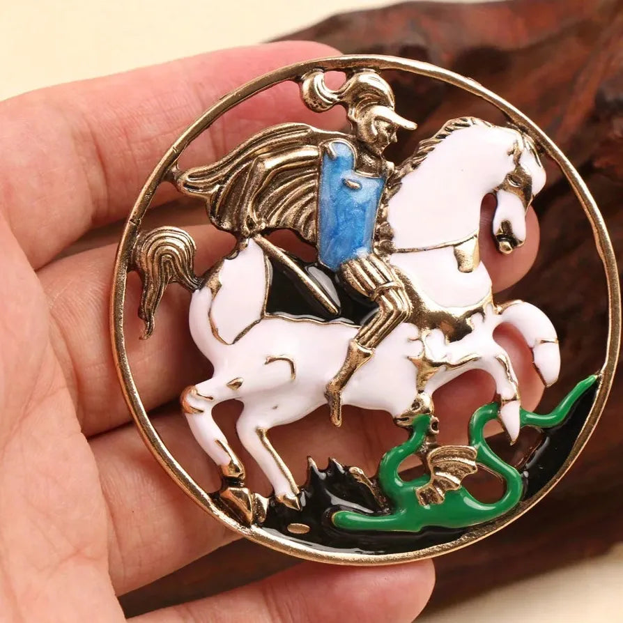 Vintage Classic Knight Brooch Pin for Men and Women Gift