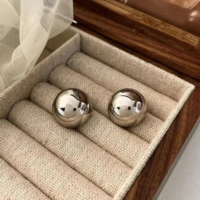 Simplicity Metal C-Shaped Round Stud Earrings for Women Fashion Jewelry Gift