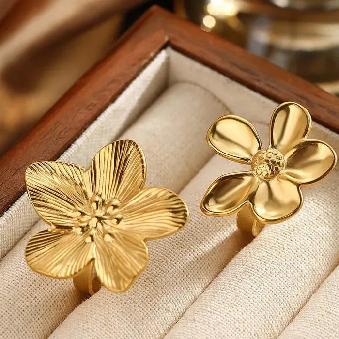 Adjustable Stainless Steel Flower Rings Set for Women Gold Tone Jewelry