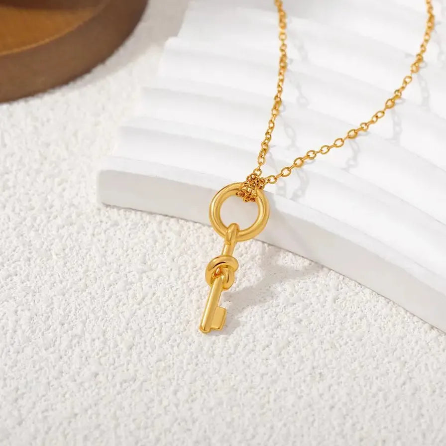 Creative Geometric Key Pendant Necklace 18K Gold Plated Waterproof Jewelry 2025