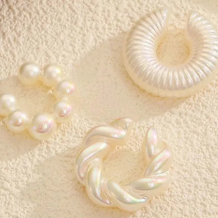 Retro Pearl White Striped Geometric Ear Clip C-Shaped Ear Cuff for Women