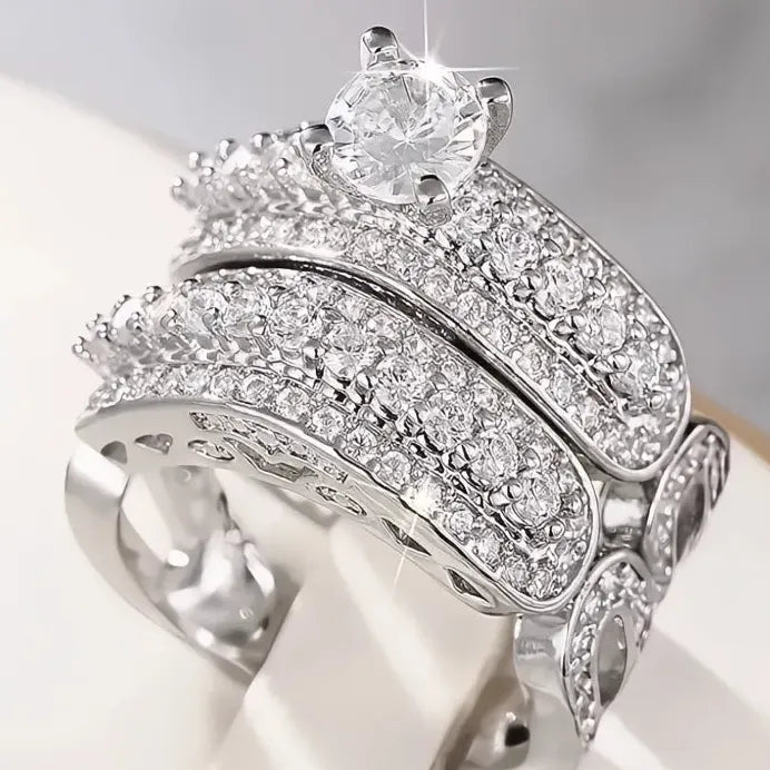 Luxury Women’s 2-Piece Geometric Cubic Zirconia Ring Set for Wedding