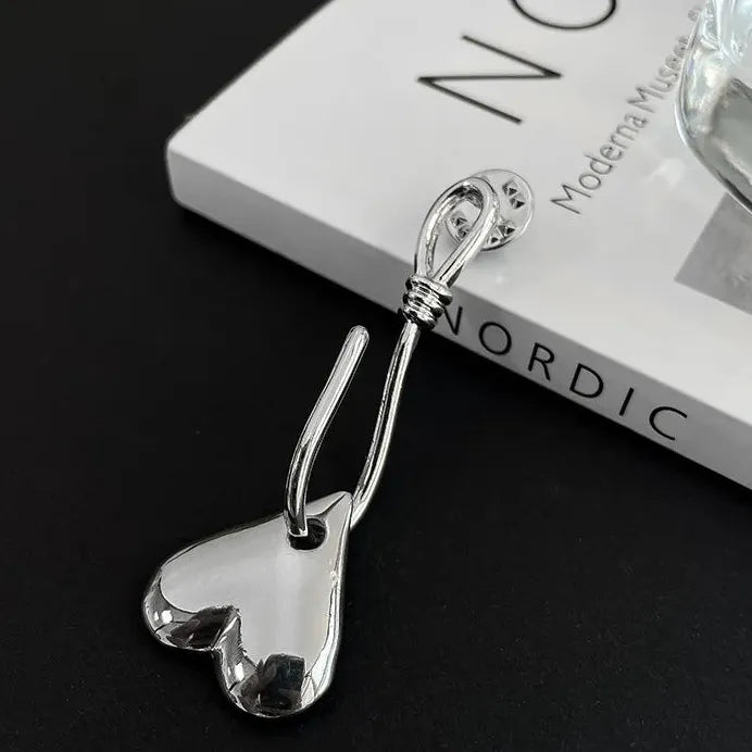 Zinc Alloy Metal Heart Tassel Brooch for Women Punk Jewelry Gift
