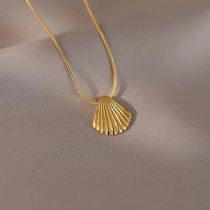 Gold PVD Plated Stainless Steel Pendant Necklace for Women Waterproof Summer Jewelry