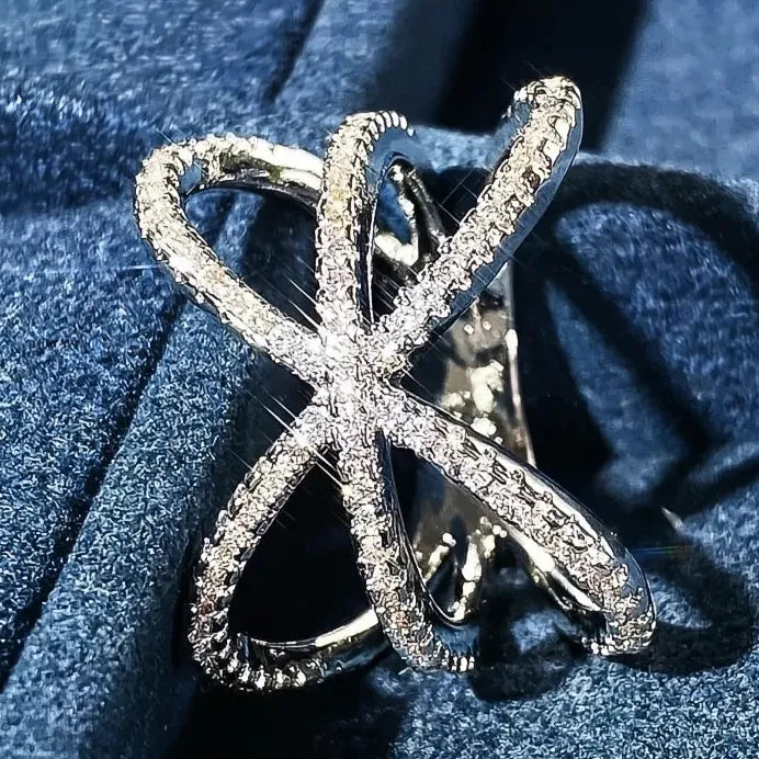 Women's Elegant Cubic Zirconia Geometric Cocktail Ring for Party