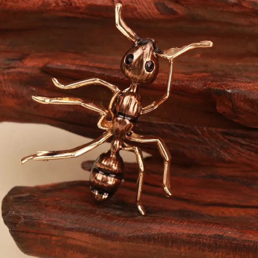 Luxury Classic Ant Brooch Jewelry Gift for Women and Men