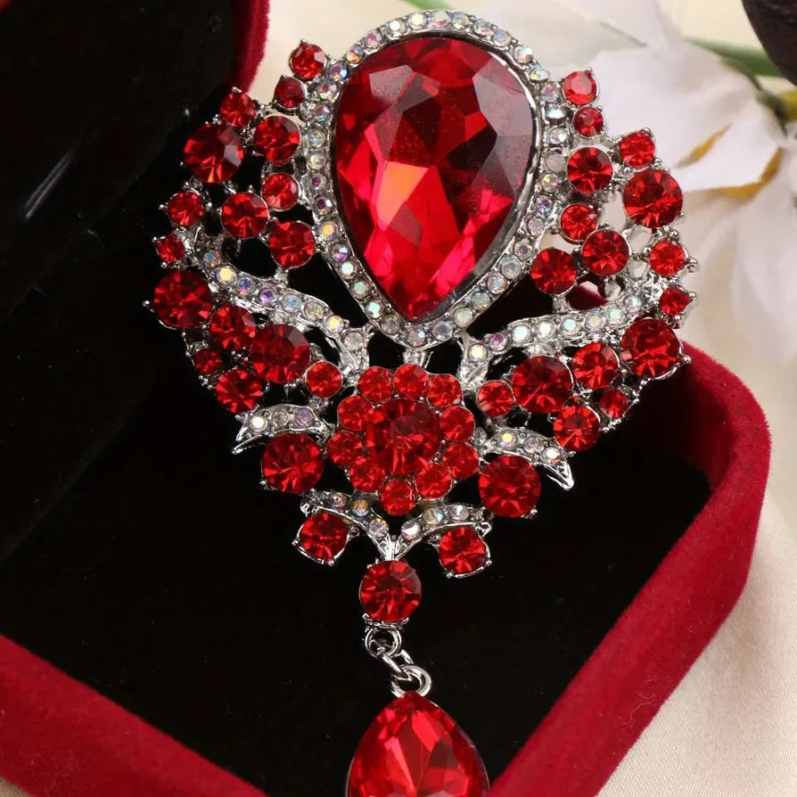 Classic Flower Fringe Brooch Wedding Gift for Men & Women