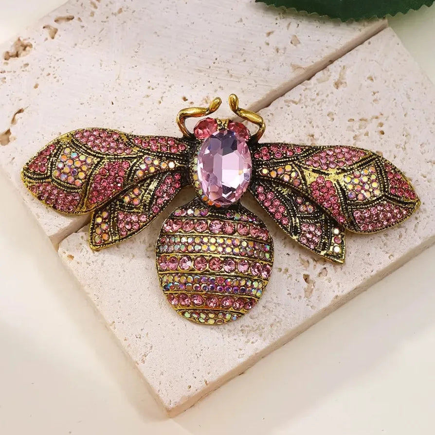 Luxury Bee Brooch Pin for Men and Women Elegant Jewelry Gift Accessory