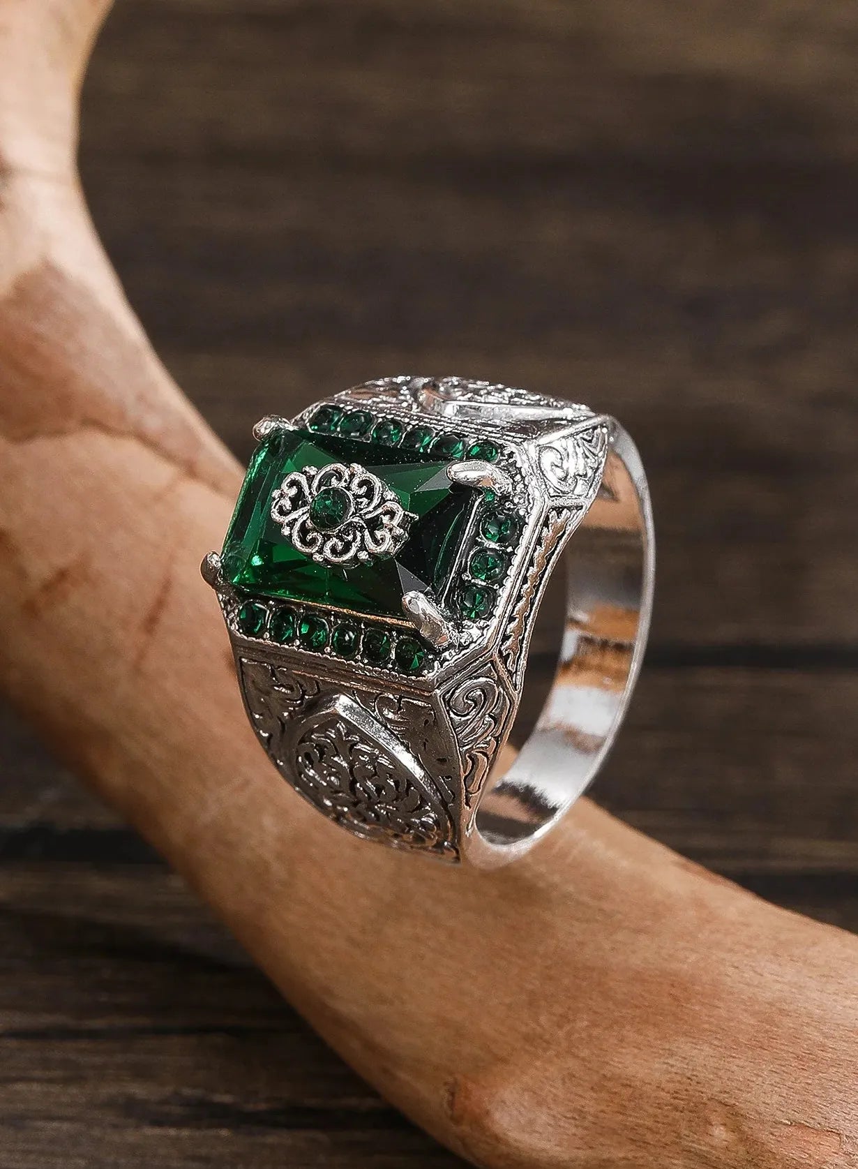 Retro Handmade Turkish Men’s Silver Zinc Alloy Ring with Zircon Inlay