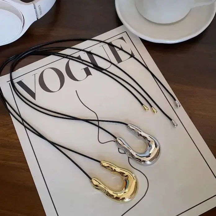 Punk Large High Polish U-Shape Horseshoe Pendant Necklace for Women