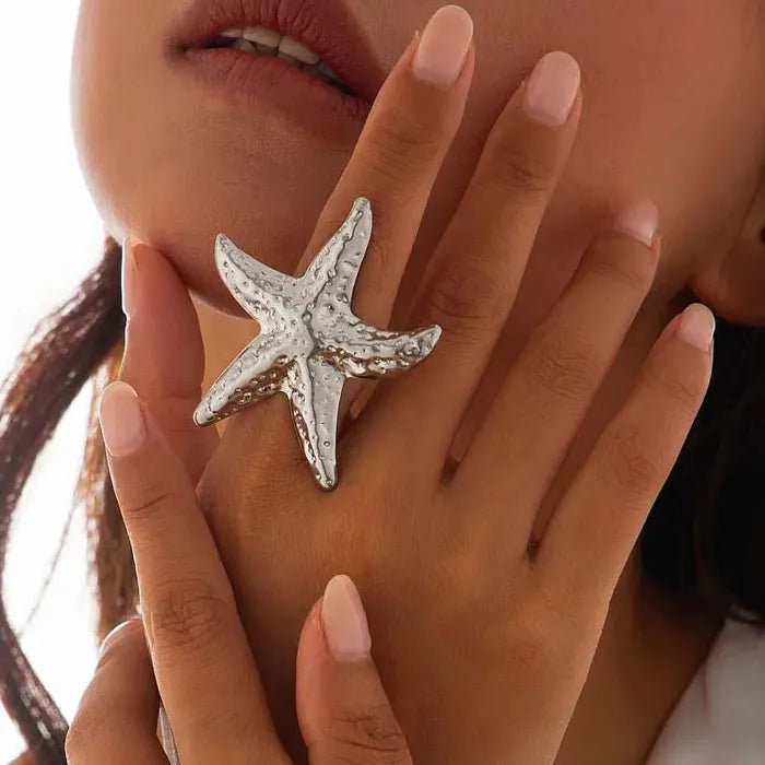 Adjustable Gold Metal Starfish Ring for Women Punk Hip Hop Jewelry Gift Accessory
