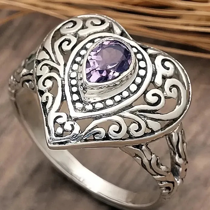 Vintage Heart Women’s Ring with Hollow Purple CZ Inlay Engraved Jewelry