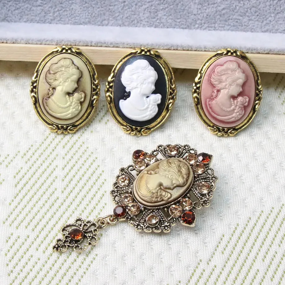 Luxury Classic Brooch Pin for Men Women Wedding Gift Accessory