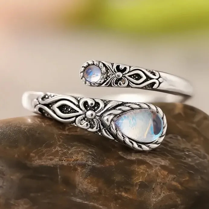 Adjustable Retro Geometric Flower Ring with Pear & Round Imitation Moonstone