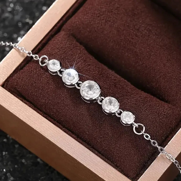 Elegant Round CZ Geometric Pendant Necklace Copper Alloy Wedding Jewelry Accessory