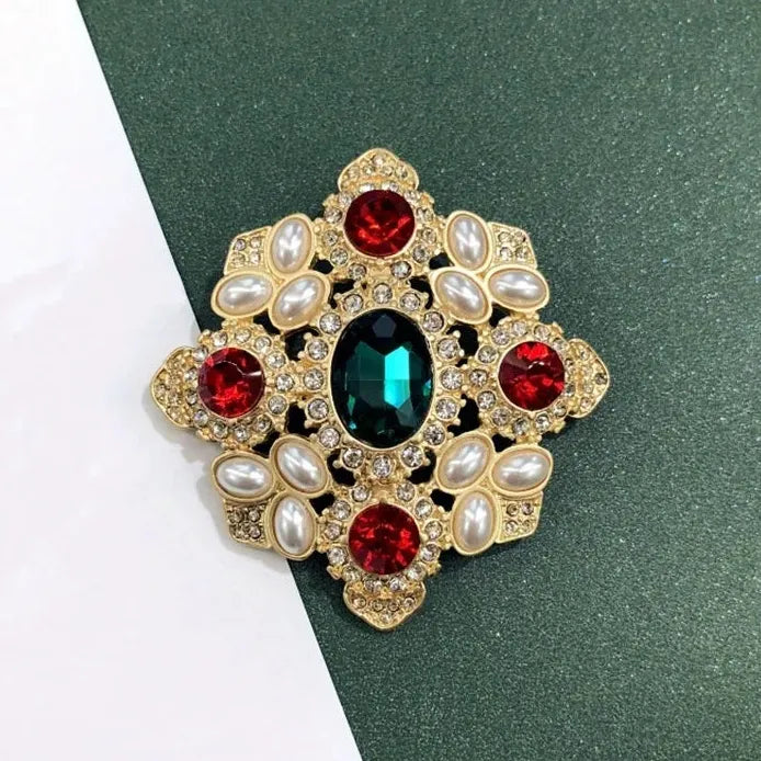 Vintage Emerald Green Imitation Gemstone Brooch Pin for Women Elegant Style