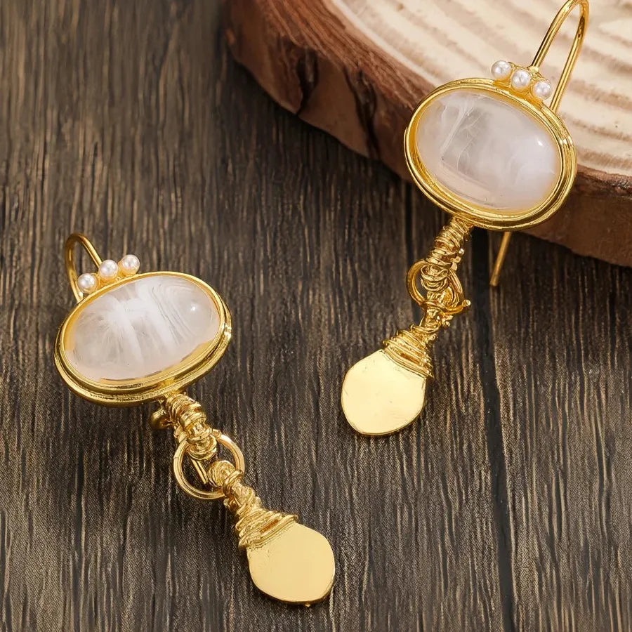 Flower Shaped White Pearl Drop Earrings Zinc Alloy Bridal Engagement Jewelry