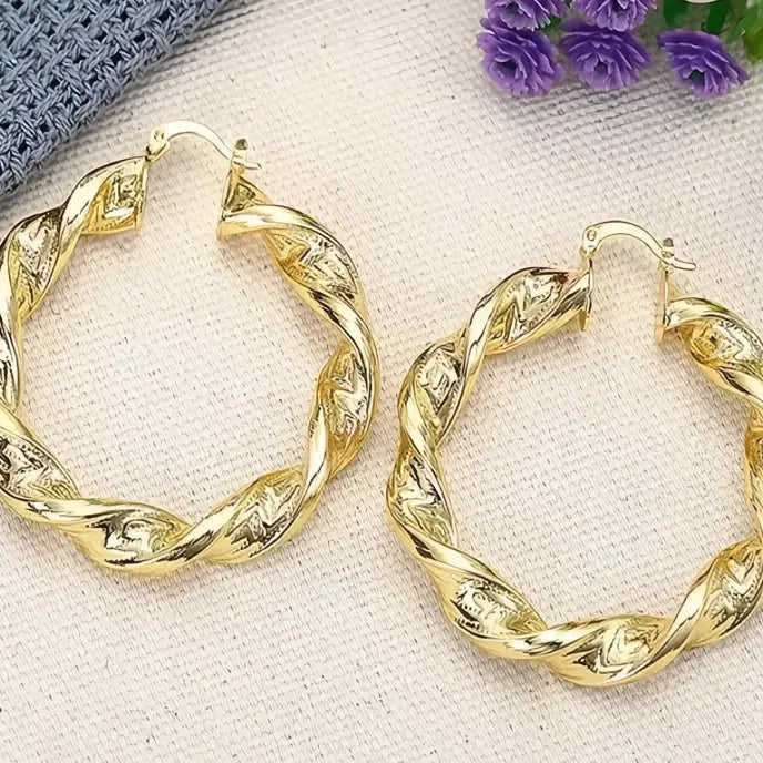 Gold Color Metal Hoop Earrings for Women, 3 Circle Geometric Design, Fashion Jewelry Party & Wedding Accessory
