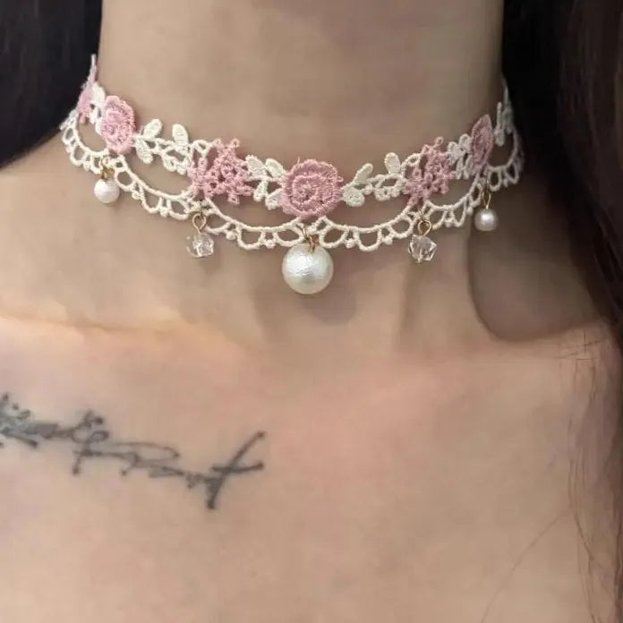 Sweet Rose Flower Edge Embroidery Pearl Pendant Circle Choker Necklace Women