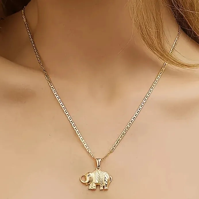 Elephant Pendant Necklace for Women Copper Alloy Animal Jewelry Accessory