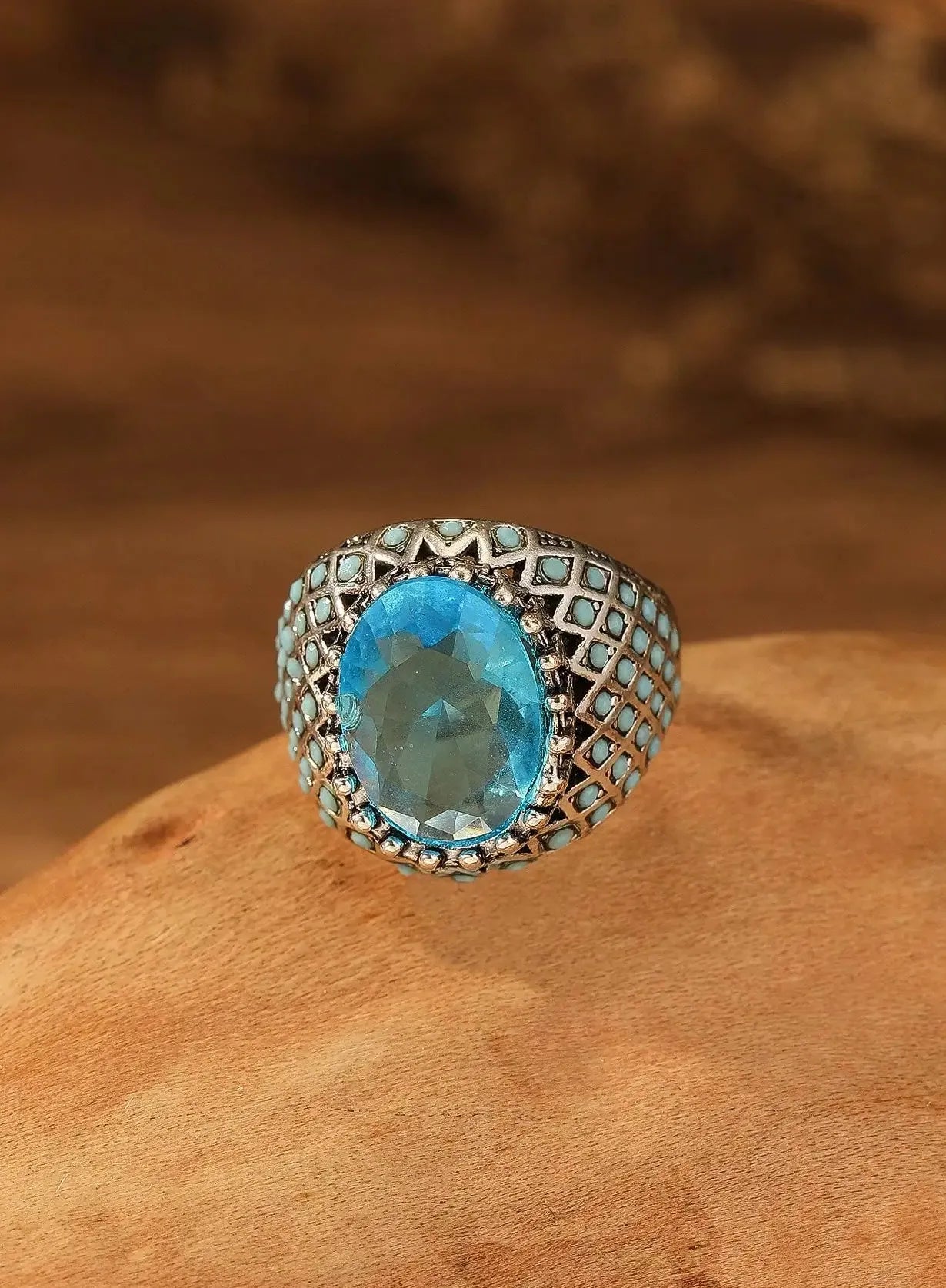 Round Inlaid Blue Stone Zinc Alloy Two Tone Engagement Wedding Ring for Men Women