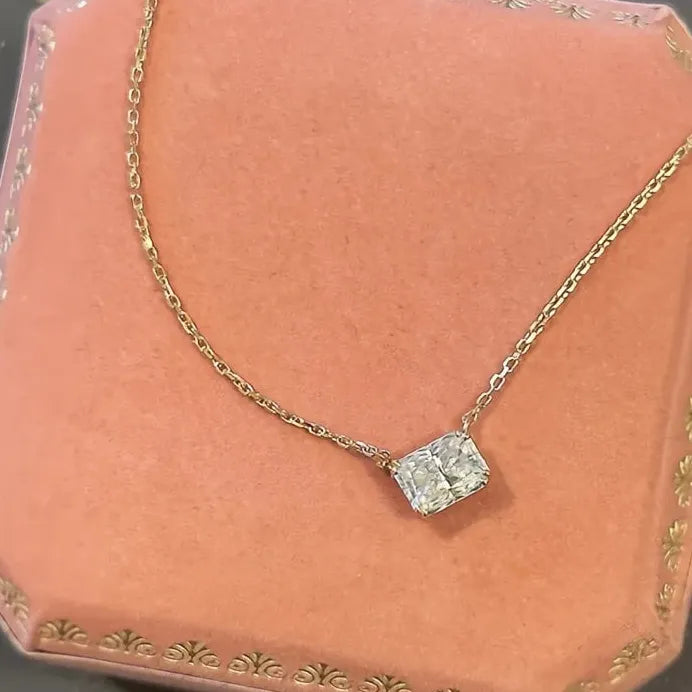 Elegant Minimalist Geometric Pendant Necklace with Cubic Zirconia for Women