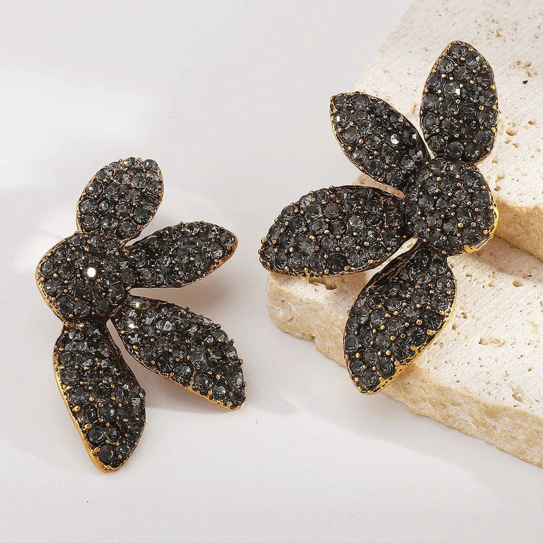 Vintage Black Zircon Crystal Plant Stud Earrings for Women Nature Jewelry