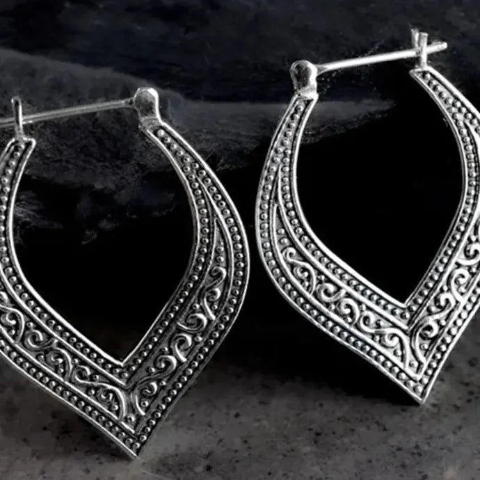 Vintage Silver Heart Drop Earrings for Women Zinc Alloy Textured Jewelry Gift