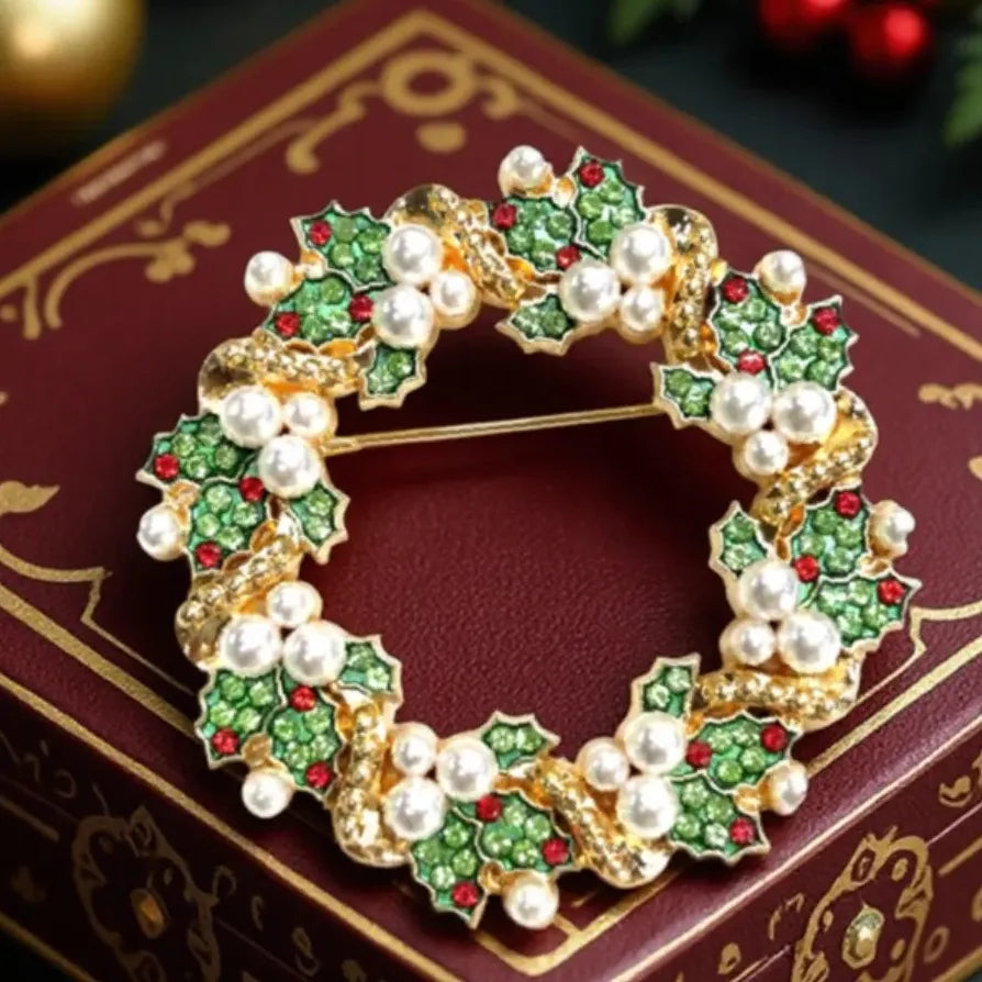 Classic Floral Wreath Brooch Elegant Wedding Gift for Men & Women