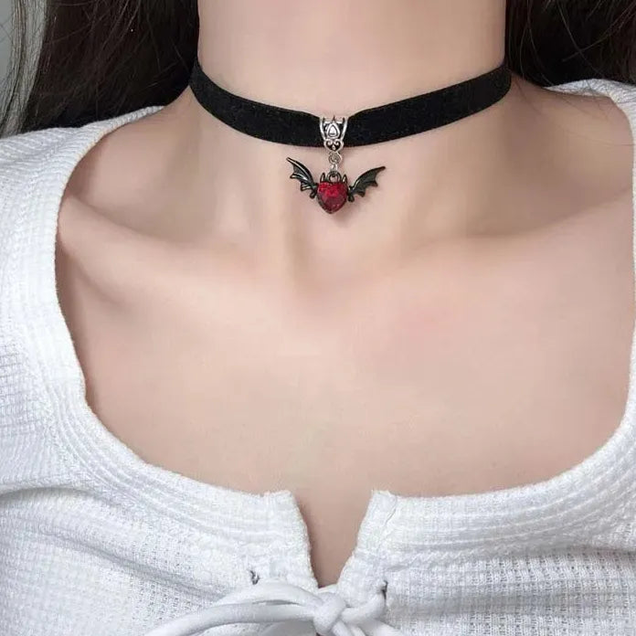 Punk Black Bat Wings Cotton Pendant Choker Necklace Gothic Red Heart Crystal Jewelry