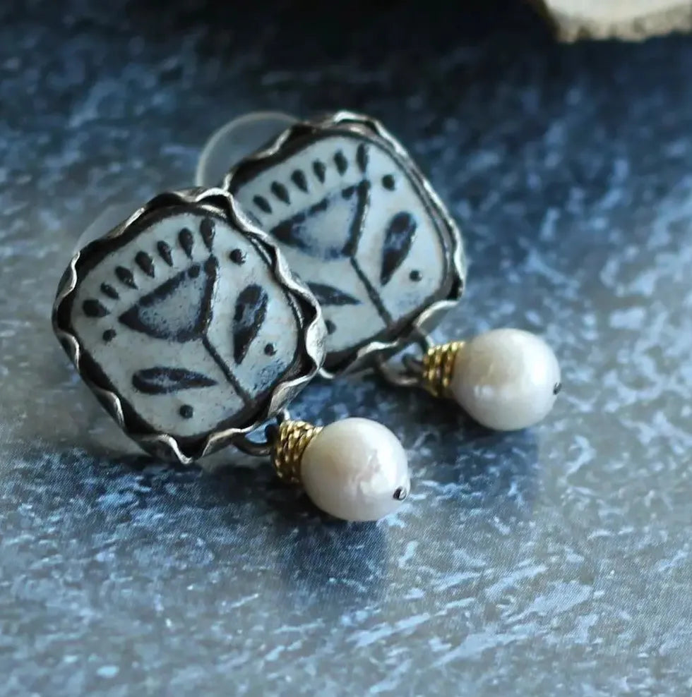 Fashionable Pearl Drop Animal Earrings for Women Cocktail Party Jewelry