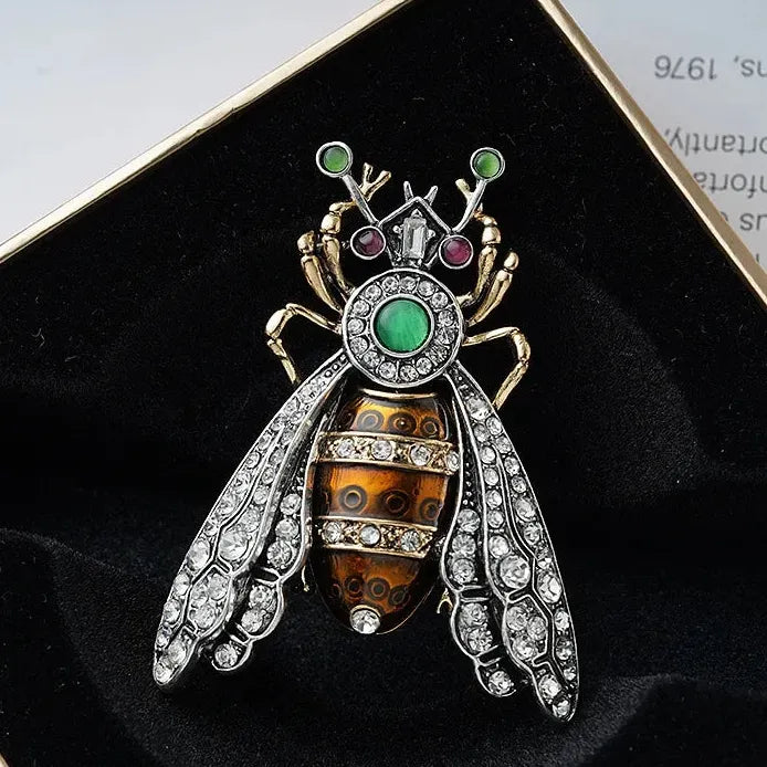 Vintage Luxury Bee Brooch Unisex Coat Pin Classic Elegant Jewelry