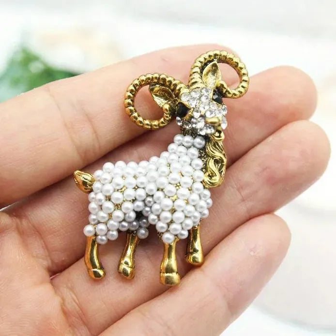Vintage Sheep Pearl Brooch Animal Pin for Casual Party Dress Accessory