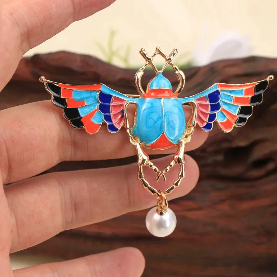 Luxury Bee Butterfly Classic Brooch Gift for Men and Women