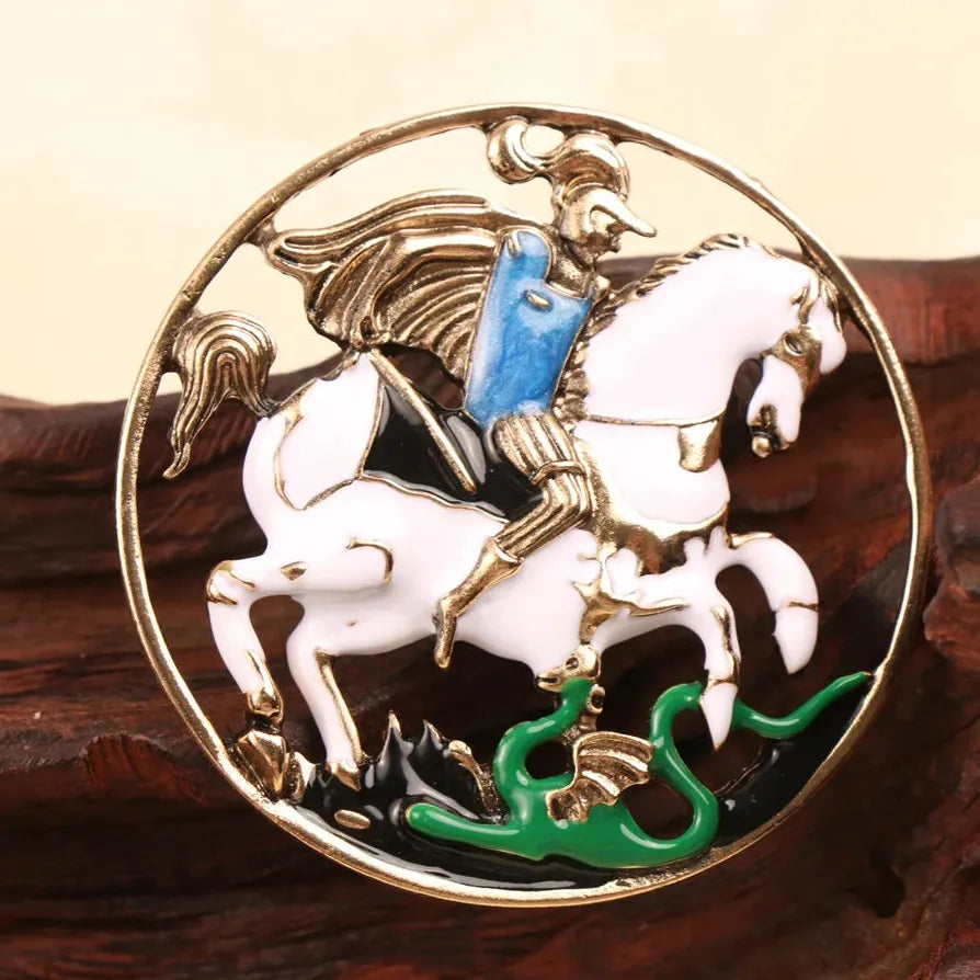 Vintage Classic Knight Brooch Pin for Men and Women Gift