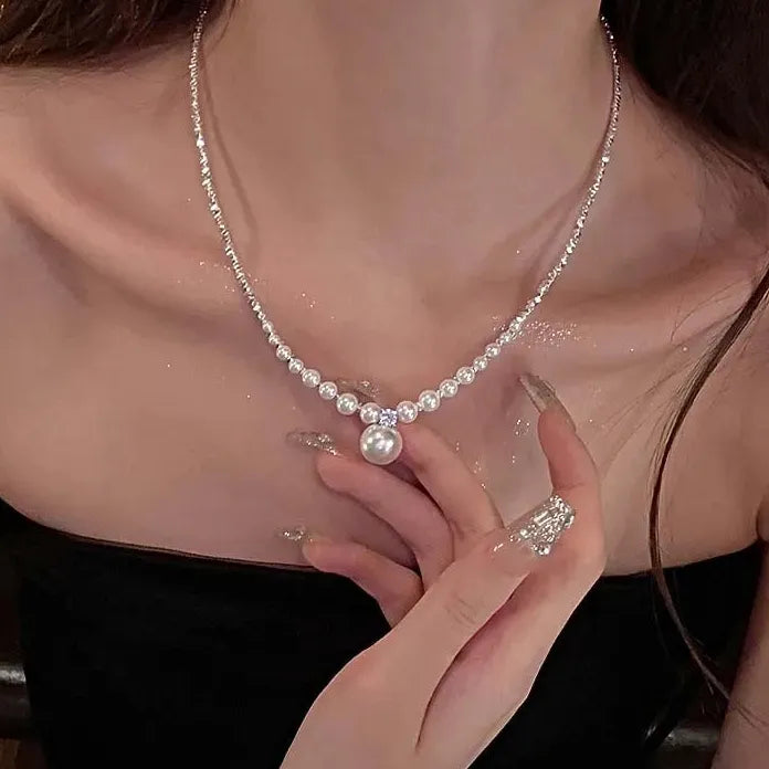 Pearl Droplet Necklace for Women Minimalist Geometric Circle Collarbone Jewelry