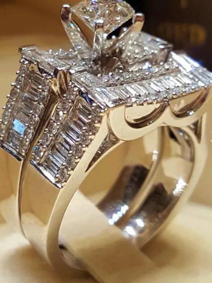 Classic Women's Engagement Ring Zinc Alloy Cubic Zirconia Crystal Proposal Jewelry Gift