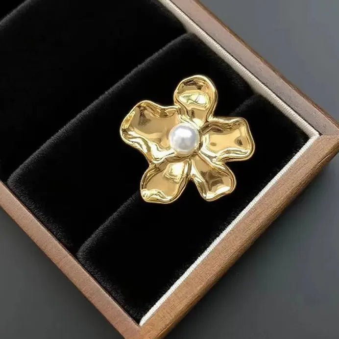 Elegant Stainless Steel Pearl Flower Brooch Plant Pin Jewelry for Women