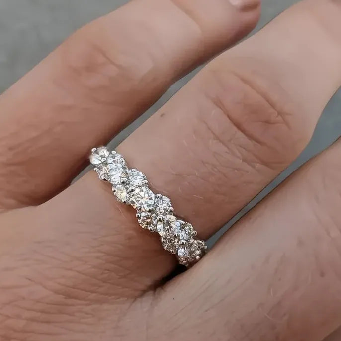 Exquisite Shiny Round Cubic Zirconia Brass Wedding Band Ring Gift