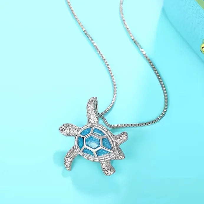 Trendy Turtle Pendant Necklace for Women Unique Animal Jewelry Gift