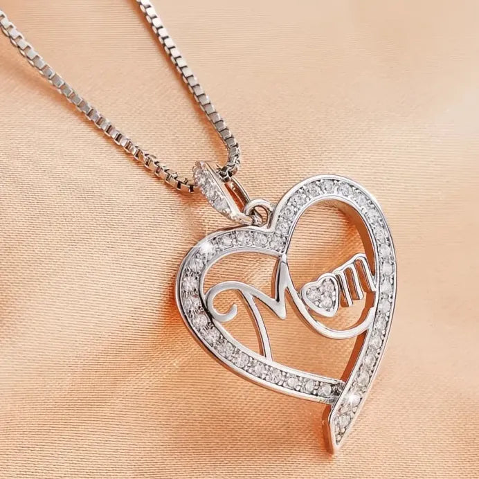 Romantic Heart Shaped CZ Pendant Necklace Elegant Gift for Mom Party