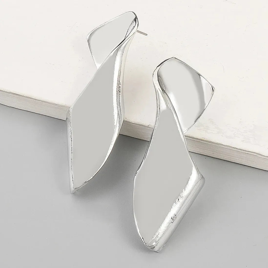 French Retro Bowknot Drop Earrings for Women Vintage Floral Jewelry Gift